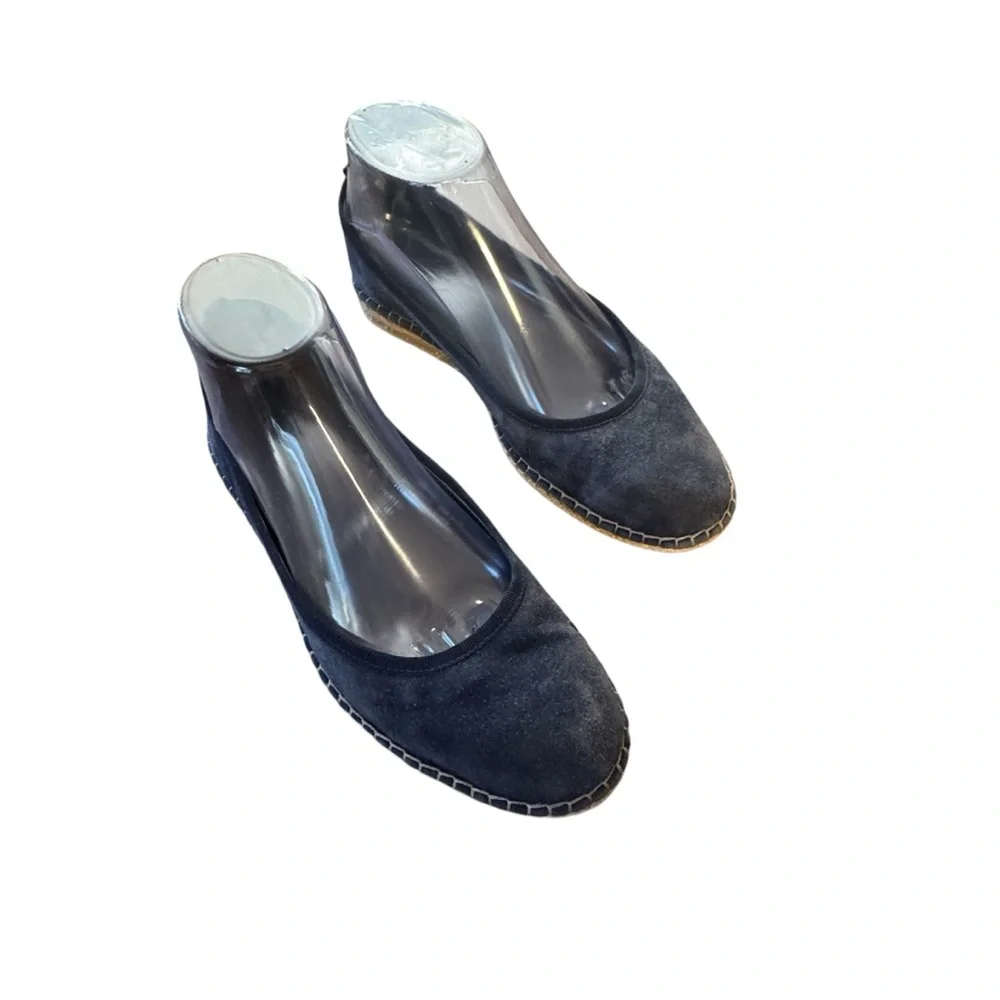 *Women’s Johnston & Murphy Size 8 Medium Blue Genuine Suede Espadrille Flats